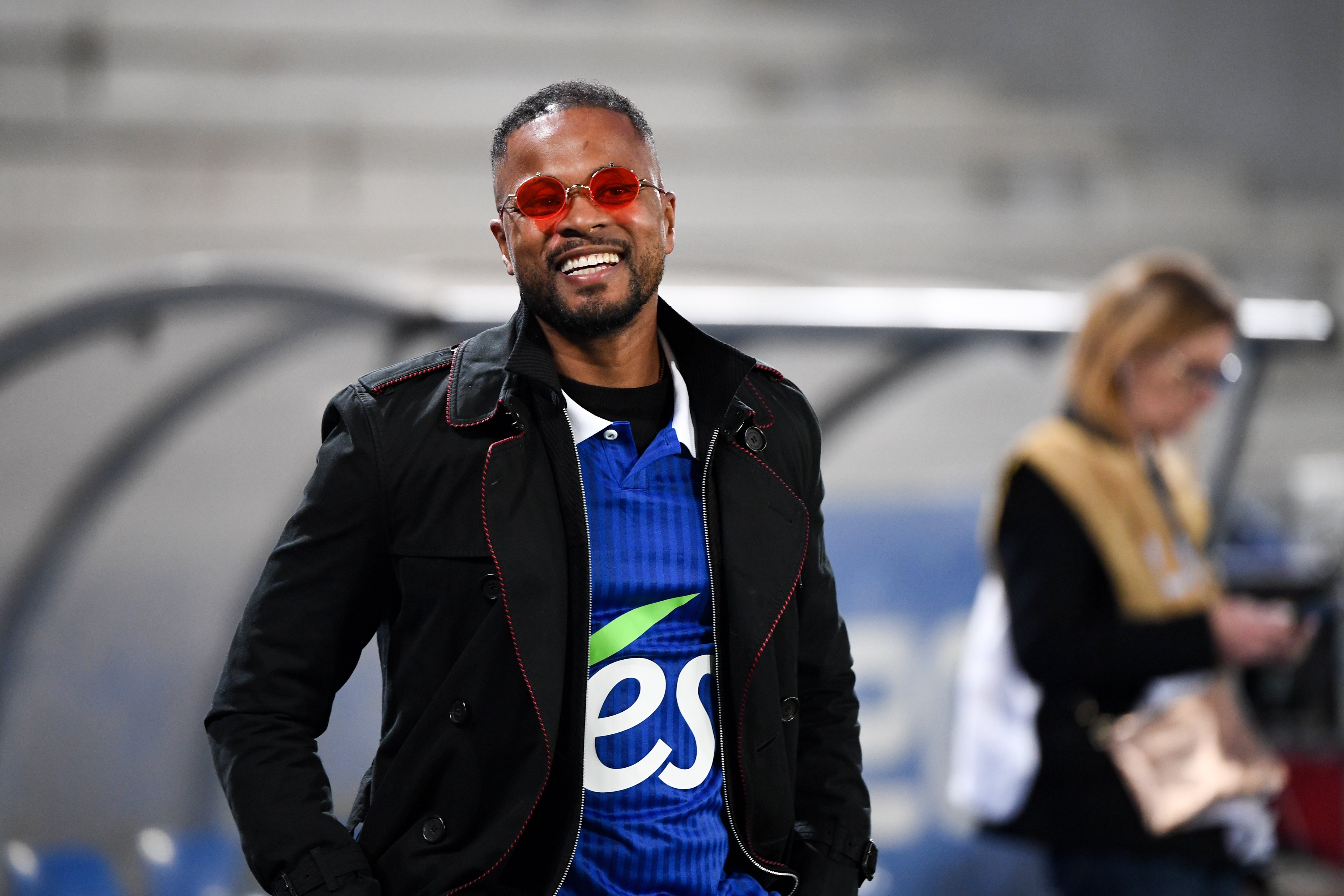 开云体育下载-埃弗拉：若帕尔默想复刻特维斯转投曼城带来的冲击，欢迎他来曼联