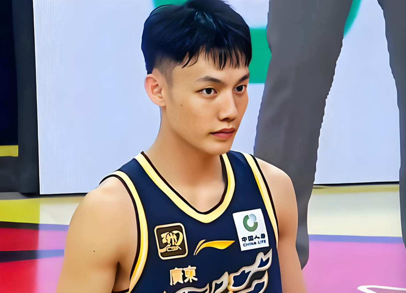 开云APP-5投0中，在场上输23分！揪出表现最差之人，坑惨了广东队