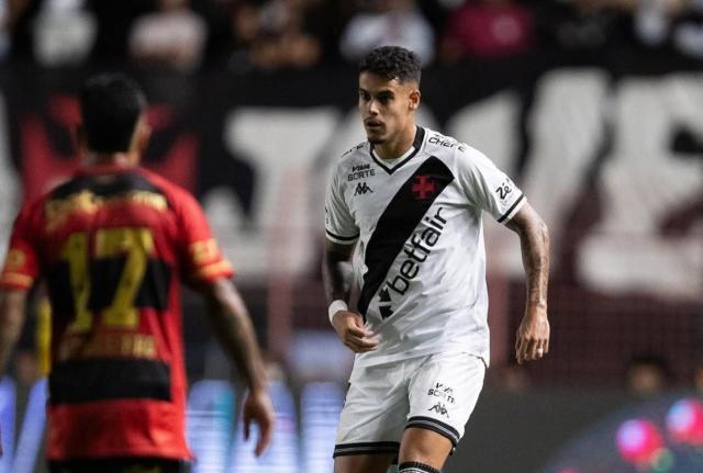 开云体育下载-【独家】泰山引援无缘牵手博阿滕 巴甲中卫已成首选