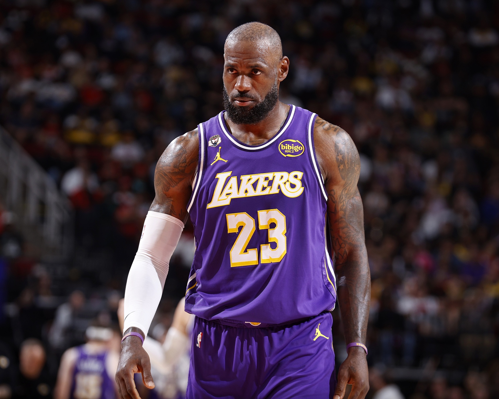 开云-詹姆斯将迎生涯第56轮系列赛 季后赛胜场&amp;系列赛获胜数均历史第一