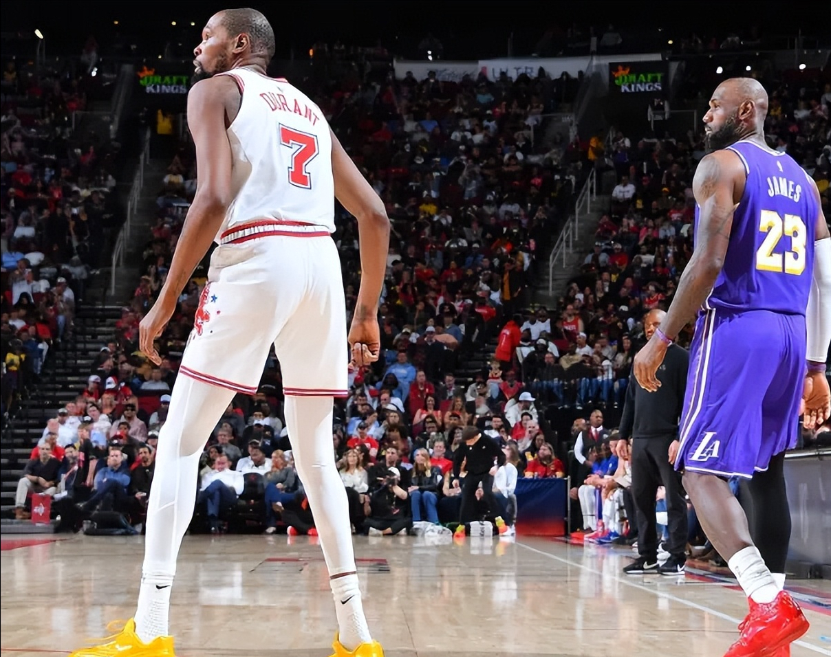 开云体育官网-我拿你当兄弟，你跟我玩脑筋！哈登季后赛总缺点运气？